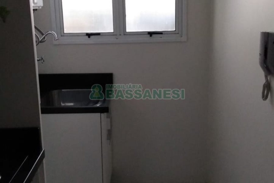 Apartamento com 49m², 2 dormitórios, 2 vagas, no bairro Jardim Eldorado em Caxias do Sul para Comprar