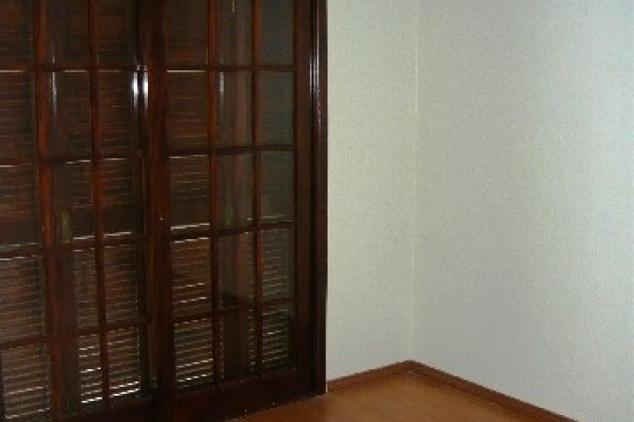 Sobrado com 93m², 3 dormitórios, 1 vaga, no bairro Bela Vista em Caxias do Sul para Comprar