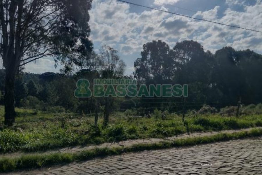 Terreno com 60055m², no bairro Mariland em Caxias do Sul para Comprar