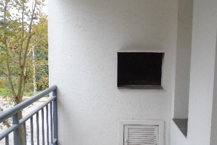 Apartamento, 2 dormitórios, 1 vaga, no bairro Vinhedos em Caxias do Sul para Comprar