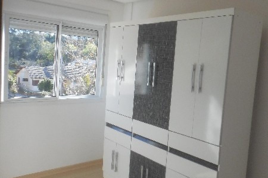 Apartamento, 2 dormitórios, 1 vaga, no bairro Vinhedos em Caxias do Sul para Comprar