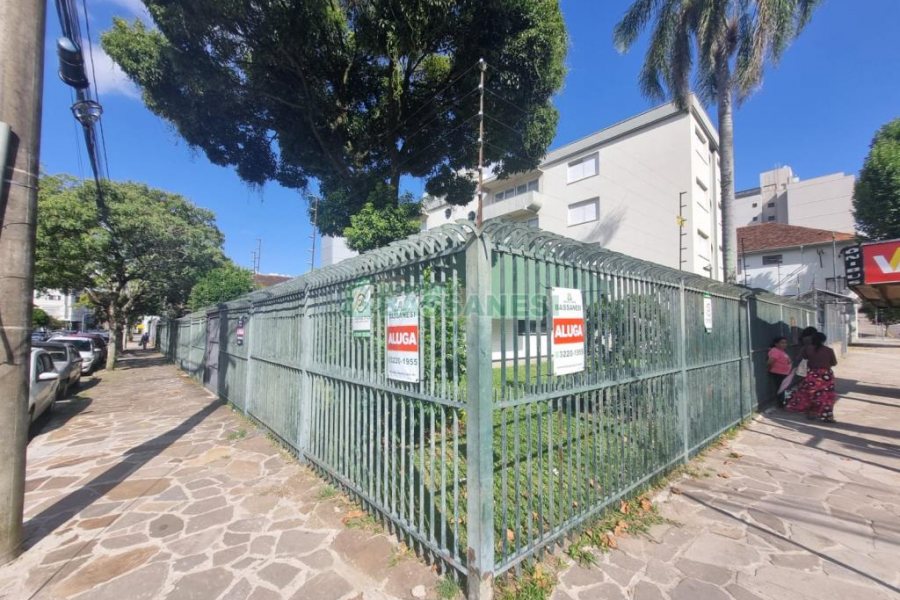 Casa com 300m², 4 dormitórios, 4 vagas, no bairro Centro em Caxias do Sul para Alugar ou Comprar