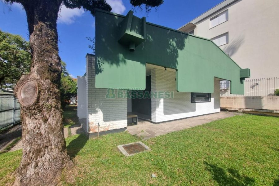 Casa com 300m², 4 dormitórios, 4 vagas, no bairro Centro em Caxias do Sul para Alugar ou Comprar