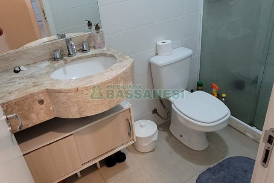 Apartamento com 83m², 2 dormitórios, 2 vagas, no bairro Jardim do Shopping em Caxias do Sul para Comprar
