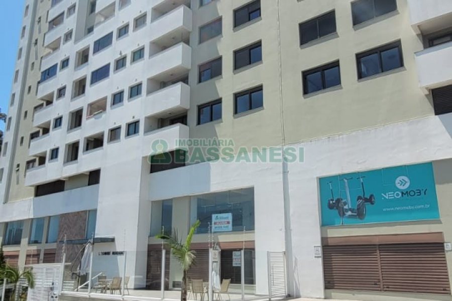 Apartamento com 83m², 2 dormitórios, 2 vagas, no bairro Jardim do Shopping em Caxias do Sul para Comprar