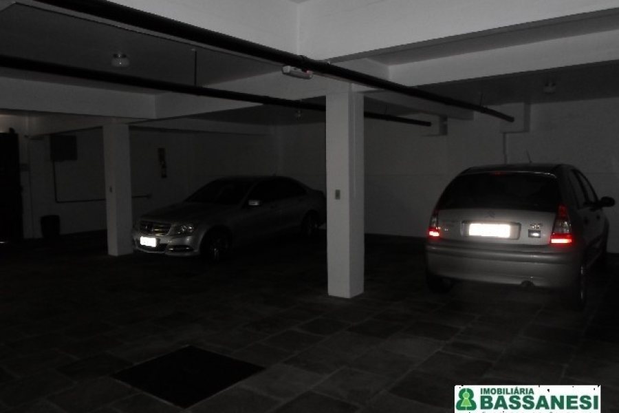 Apartamento com 345m², 4 dormitórios, 2 vagas, no bairro Panazzolo em Caxias do Sul para Comprar