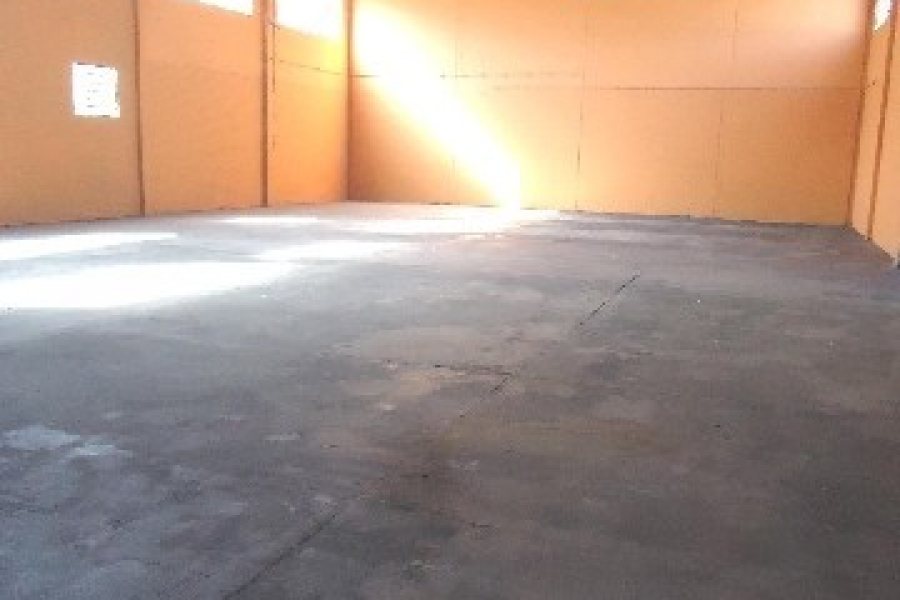 Pavilhão com 880m², no bairro Presidente Vargas em Caxias do Sul para Alugar