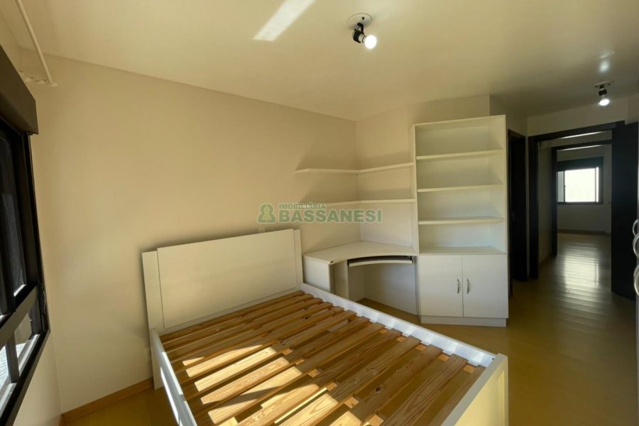 Apartamento com 75m², 2 dormitórios, 1 vaga, no bairro Centro em Caxias do Sul para Comprar