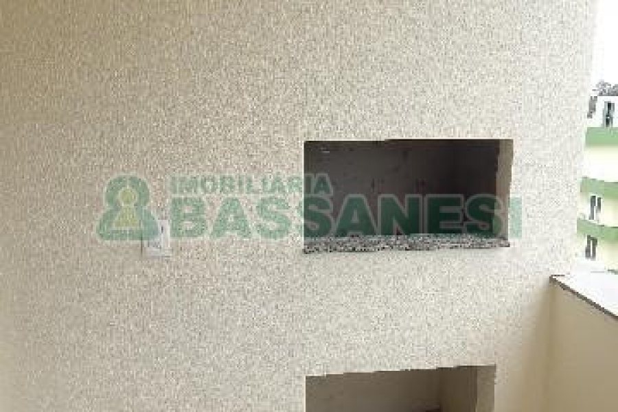 Apartamento com 78m², 2 dormitórios, 2 vagas, no bairro Vinhedos em Caxias do Sul para Alugar