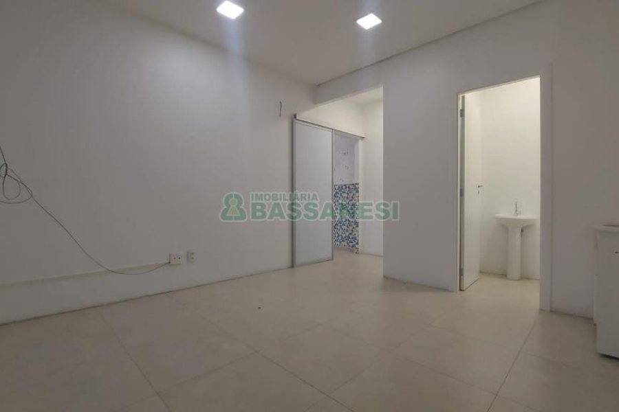 Loja com 400m², no bairro Centro em Caxias do Sul para Alugar