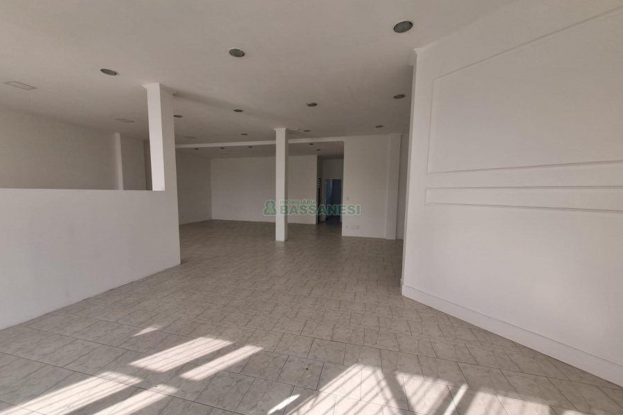 Loja com 180m², no bairro Santa Catarina em Caxias do Sul para Alugar