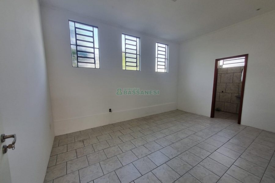 Loja com 180m², no bairro Santa Catarina em Caxias do Sul para Alugar