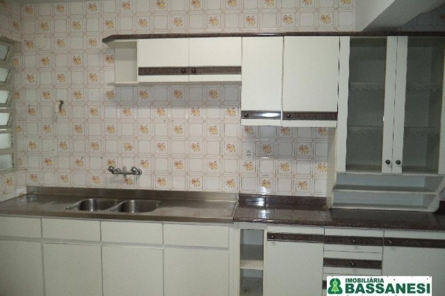 Apartamento com 164m², 3 dormitórios, 1 vaga, no bairro São Pelegrino em Caxias do Sul para Alugar ou Comprar