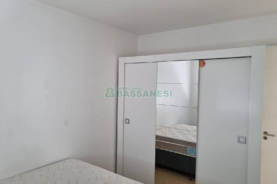 Apartamento com 54m², 2 dormitórios, 1 vaga, no bairro Salgado Filho em Caxias do Sul para Comprar