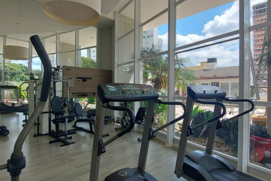 Apto Mobiliado com 140m², 3 dormitórios, 2 vagas, no bairro Centro em Caxias do Sul para Comprar