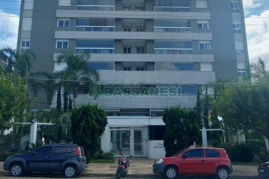 Apartamento com 140m², 3 dormitórios, 2 vagas, no bairro Centro em Caxias do Sul para Alugar ou Comprar