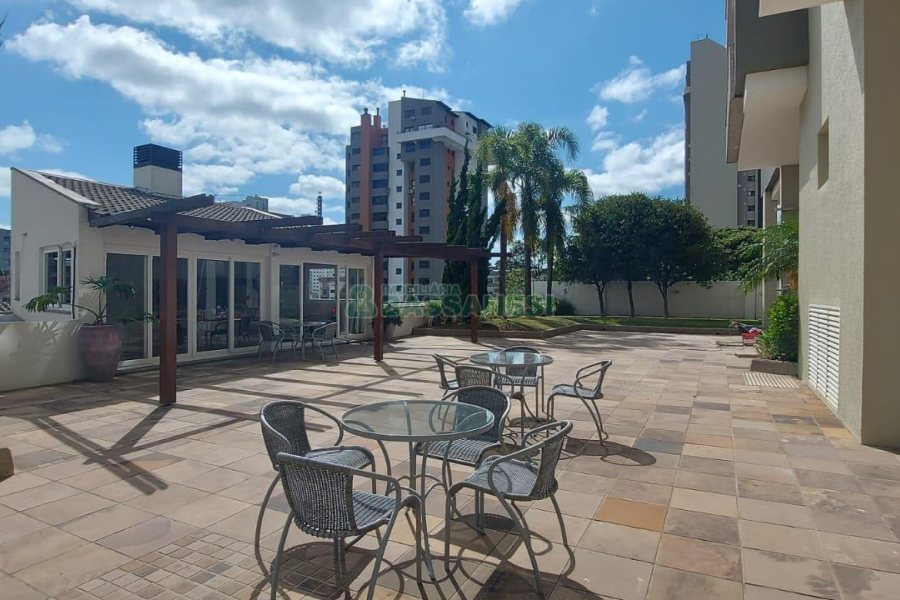 Apartamento com 140m², 3 dormitórios, 2 vagas, no bairro Centro em Caxias do Sul para Alugar ou Comprar