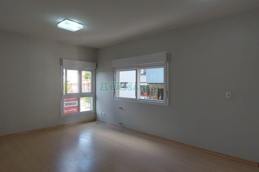 Apartamento com 140m², 3 dormitórios, 2 vagas, no bairro Centro em Caxias do Sul para Alugar ou Comprar