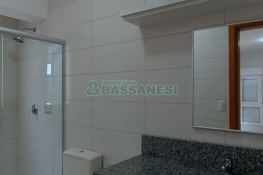 Apto Mobiliado com 140m², 3 dormitórios, 2 vagas, no bairro Centro em Caxias do Sul para Comprar