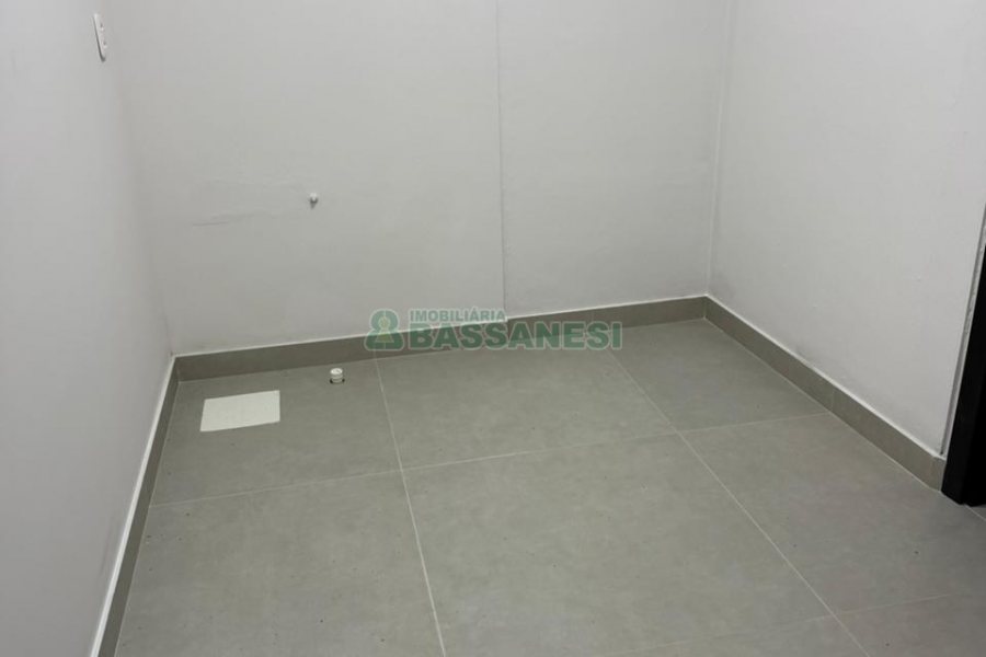 Loja com 545m², no bairro São Pelegrino em Caxias do Sul para Alugar