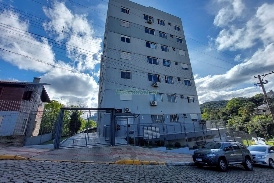 Apartamento com 60m², 2 dormitórios, 1 vaga, no bairro São Luiz em Caxias do Sul para Alugar ou Comprar