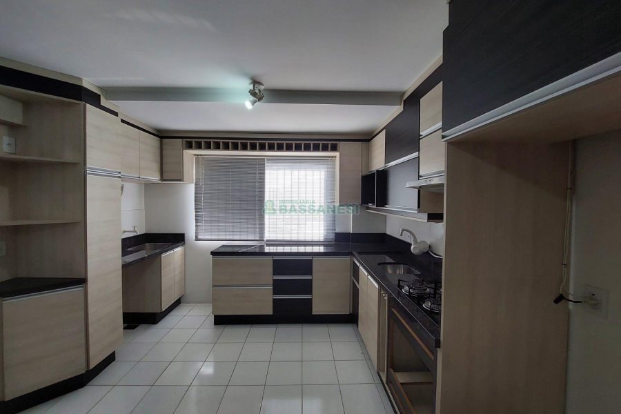 Apartamento com 60m², 2 dormitórios, 1 vaga, no bairro São Luiz em Caxias do Sul para Alugar ou Comprar