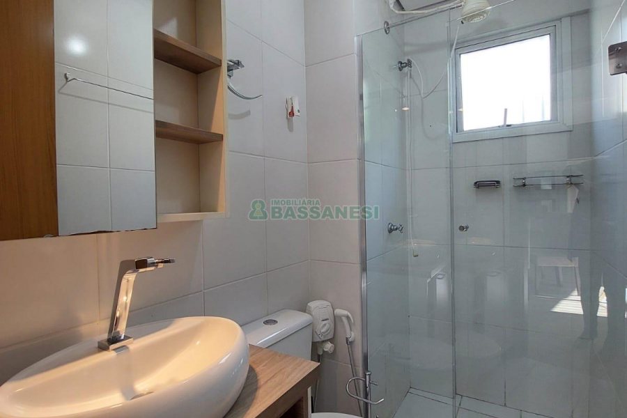 Apartamento com 60m², 2 dormitórios, 1 vaga, no bairro São Luiz em Caxias do Sul para Alugar ou Comprar