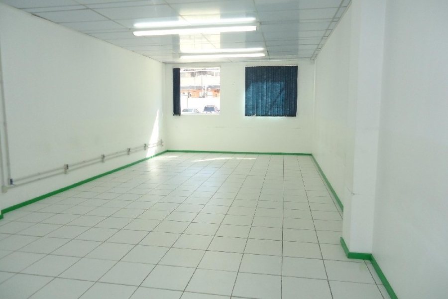 Loja com 5600m², no bairro São Pelegrino em Caxias do Sul para Alugar