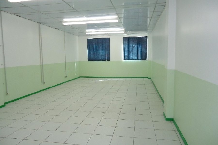 Loja com 5600m², no bairro São Pelegrino em Caxias do Sul para Alugar