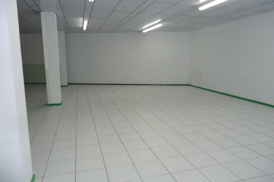 Loja com 5600m², no bairro São Pelegrino em Caxias do Sul para Alugar
