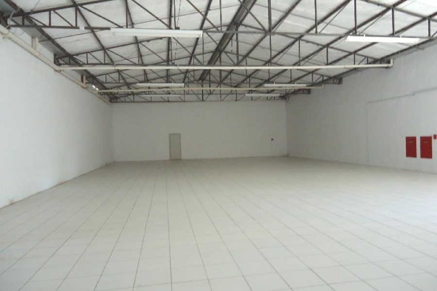 Loja com 5600m², no bairro São Pelegrino em Caxias do Sul para Alugar