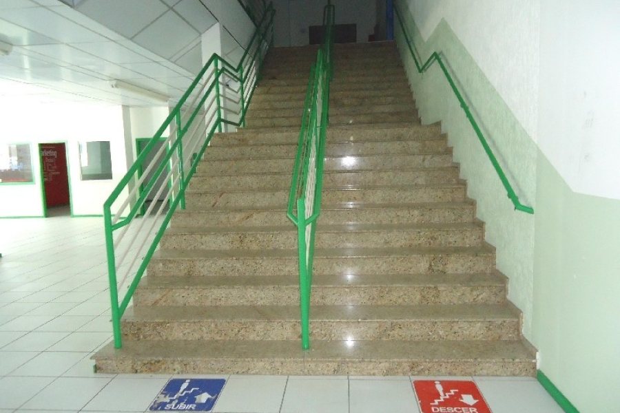 Loja com 5600m², no bairro São Pelegrino em Caxias do Sul para Alugar