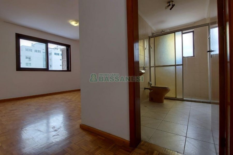Apartamento com 170m², 3 dormitórios, 1 vaga, no bairro Lourdes em Caxias do Sul para Alugar