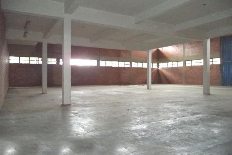 Pavilhão com 3970m², no bairro São Ciro em Caxias do Sul para Comprar