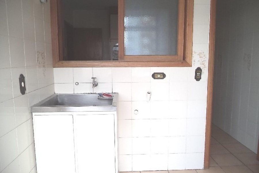 Apartamento com 120m², 2 dormitórios, 1 vaga, no bairro Panazzolo em Caxias do Sul para Comprar
