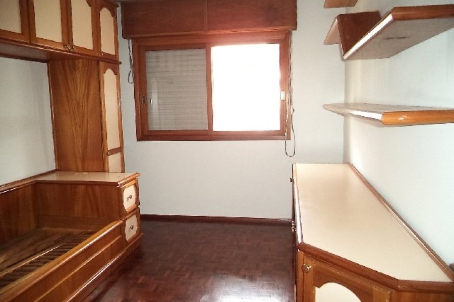 Apartamento com 120m², 2 dormitórios, 1 vaga, no bairro Panazzolo em Caxias do Sul para Comprar