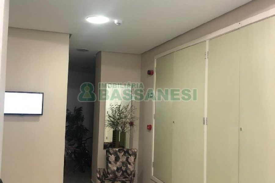 Apartamento com 62m², 2 dormitórios, no bairro Universitário em Caxias do Sul para Alugar
