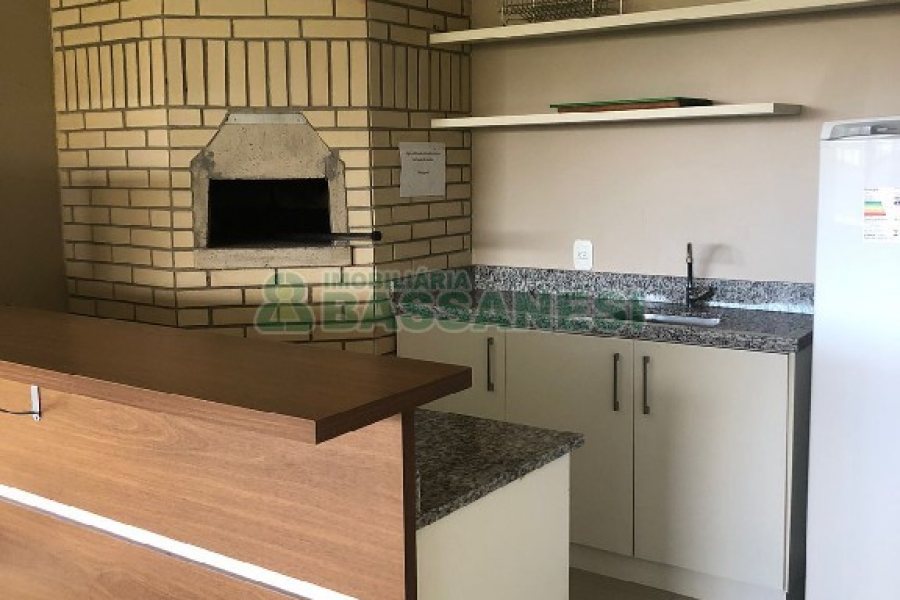Apartamento com 62m², 2 dormitórios, no bairro Universitário em Caxias do Sul para Alugar