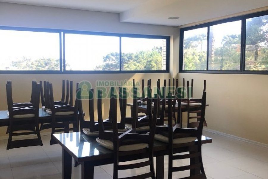 Apartamento com 62m², 2 dormitórios, no bairro Universitário em Caxias do Sul para Alugar