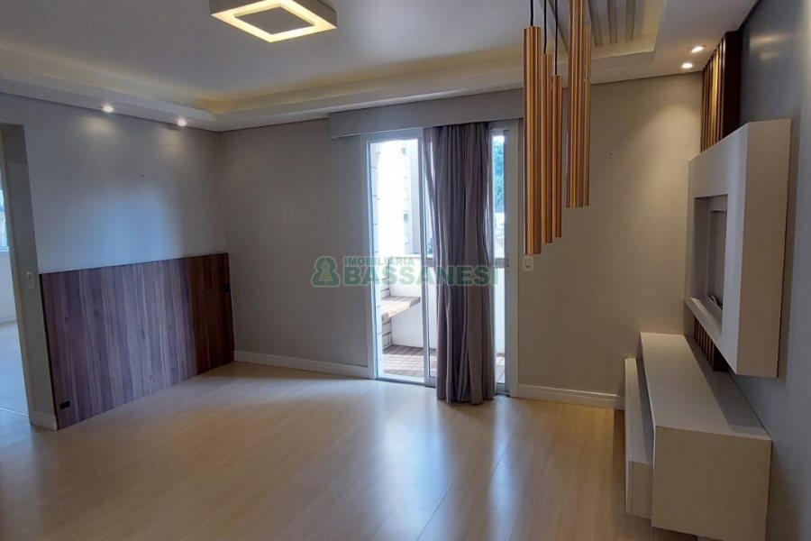 Apartamento com 62m², 2 dormitórios, no bairro Universitário em Caxias do Sul para Alugar