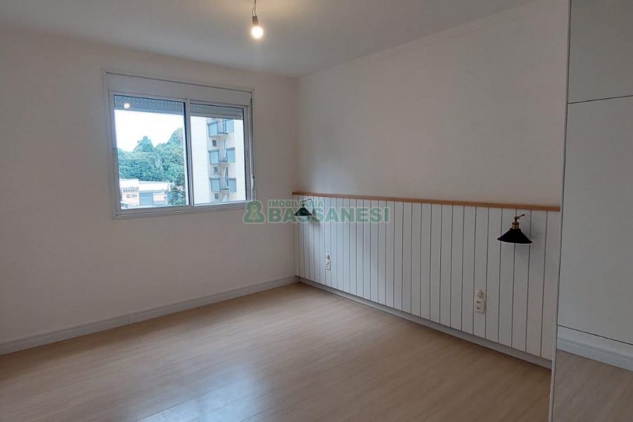 Apartamento com 62m², 2 dormitórios, no bairro Universitário em Caxias do Sul para Alugar