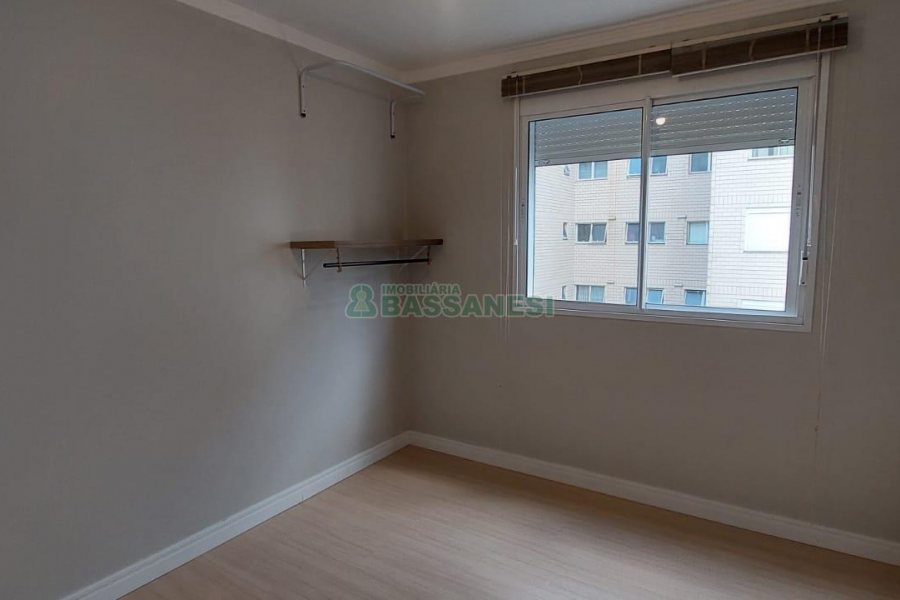Apartamento com 62m², 2 dormitórios, no bairro Universitário em Caxias do Sul para Alugar