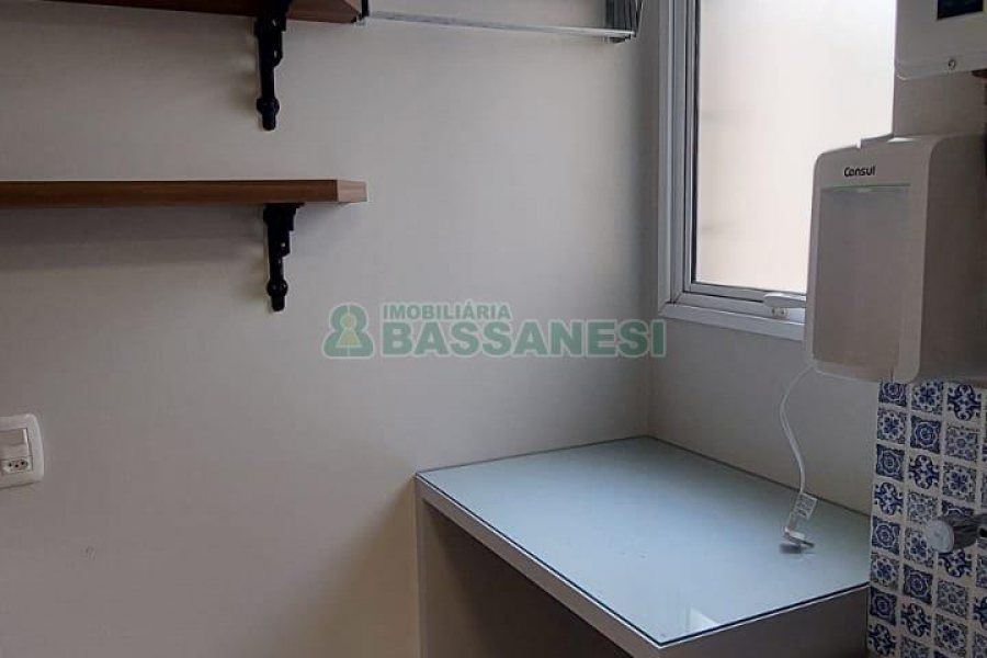 Apartamento com 62m², 2 dormitórios, no bairro Universitário em Caxias do Sul para Alugar