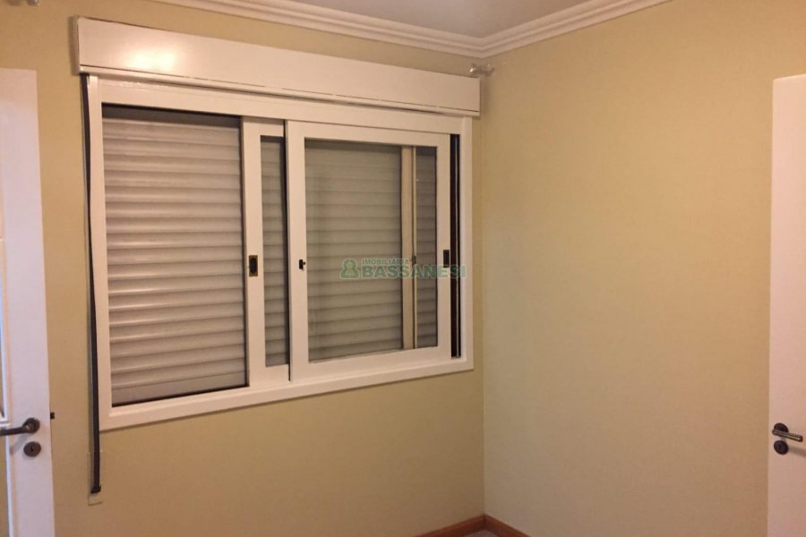 Apartamento com 116m², 3 dormitórios, 2 vagas, no bairro Centro em Caxias do Sul para Comprar
