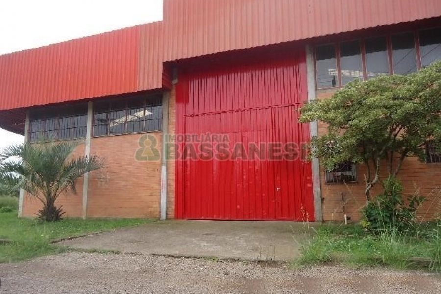 Pavilhão com 248m², no bairro Interlagos em Caxias do Sul para Alugar