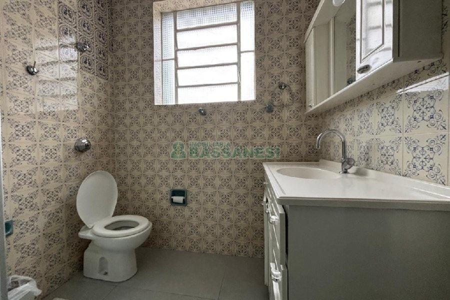 Apto Mobiliado com 107m², 3 dormitórios, 1 vaga, no bairro São Pelegrino em Caxias do Sul para Alugar