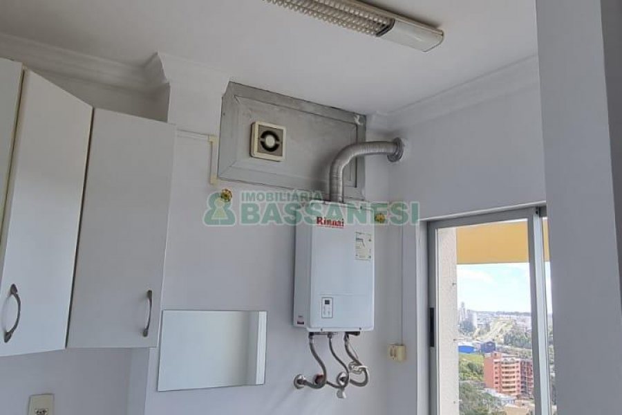 Apto Mobiliado com 94m², 3 dormitórios, 2 vagas, no bairro Rio Branco em Caxias do Sul para Comprar