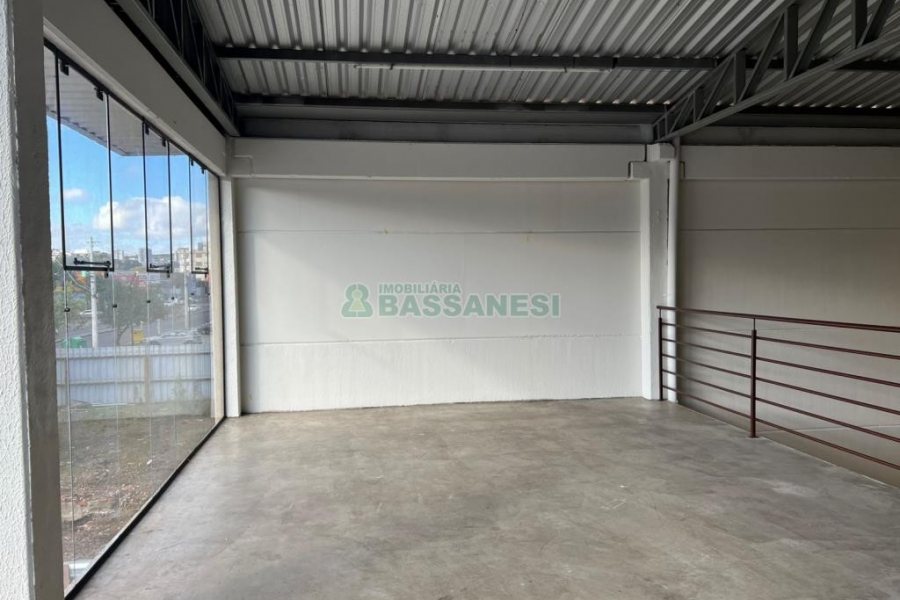 Pavilhão com 250m², no bairro Santa Catarina em Caxias do Sul para Alugar