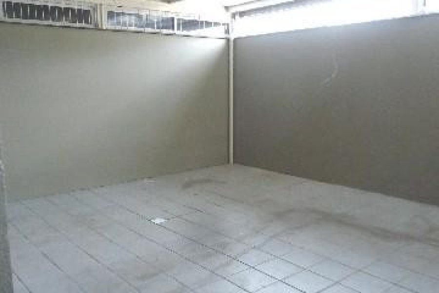 Loja com 234m², 3 vagas, no bairro Madureira em Caxias do Sul para Alugar