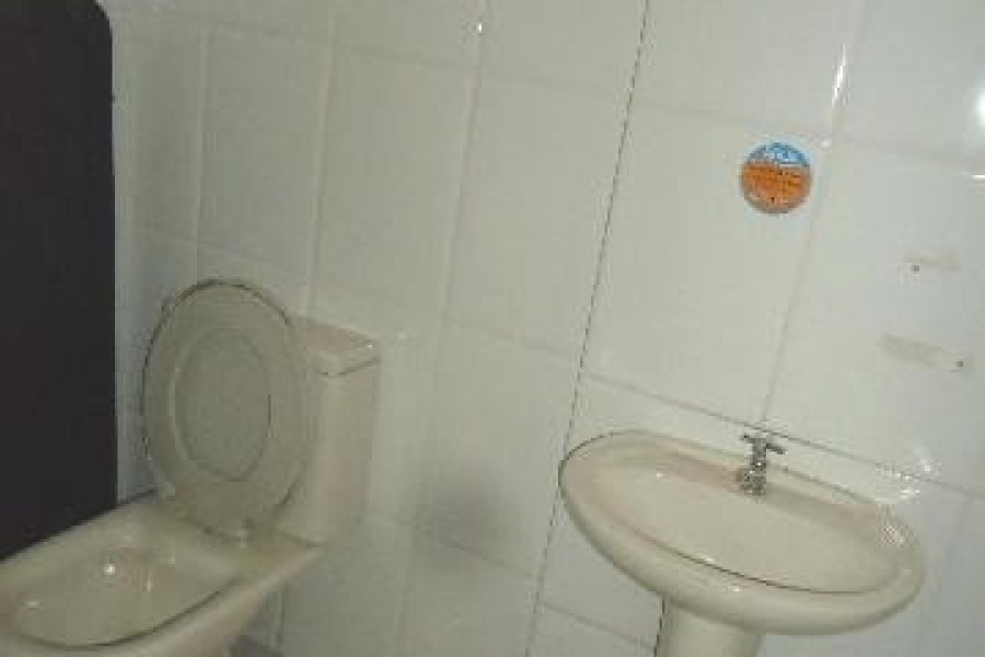 Loja com 234m², 3 vagas, no bairro Madureira em Caxias do Sul para Alugar